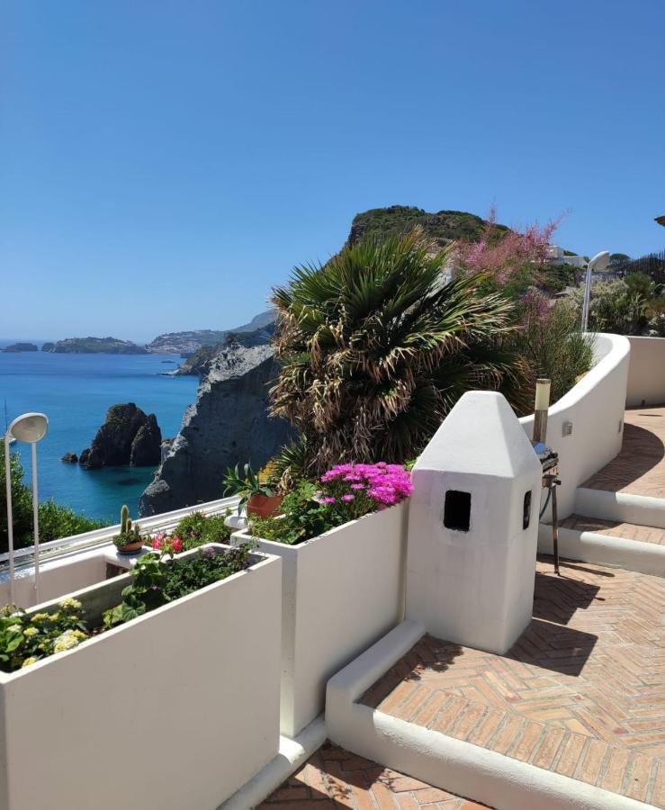 Maridea - Cave Suites Ponza Bagian luar foto